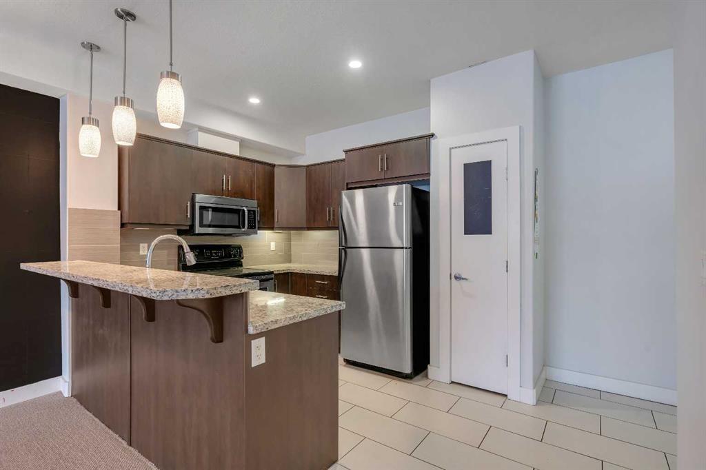 Picture for 105, 320 12 Avenue NE