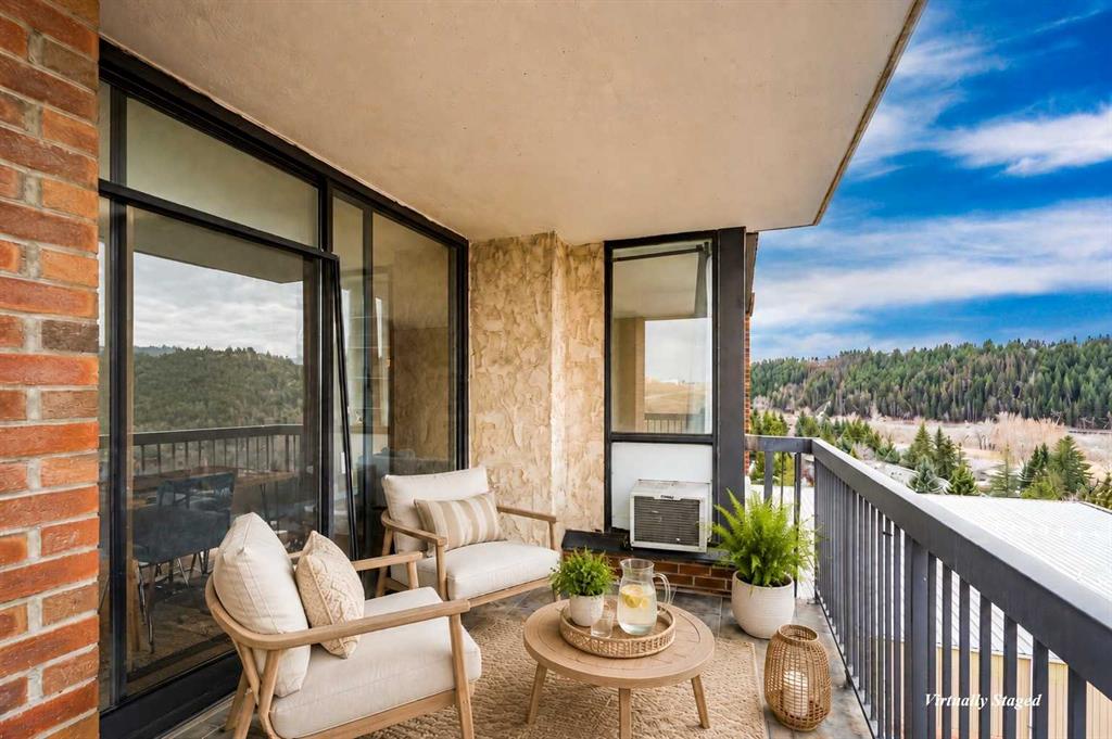 Picture for 1002, 145 Point Drive NW