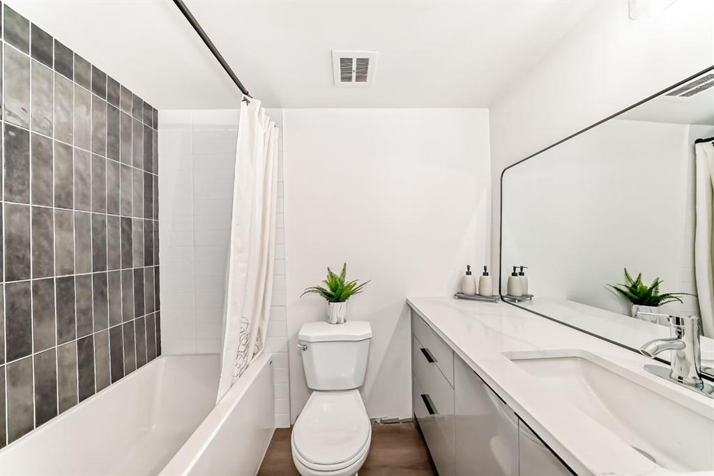 Picture for 203, 315 Heritage Drive SE