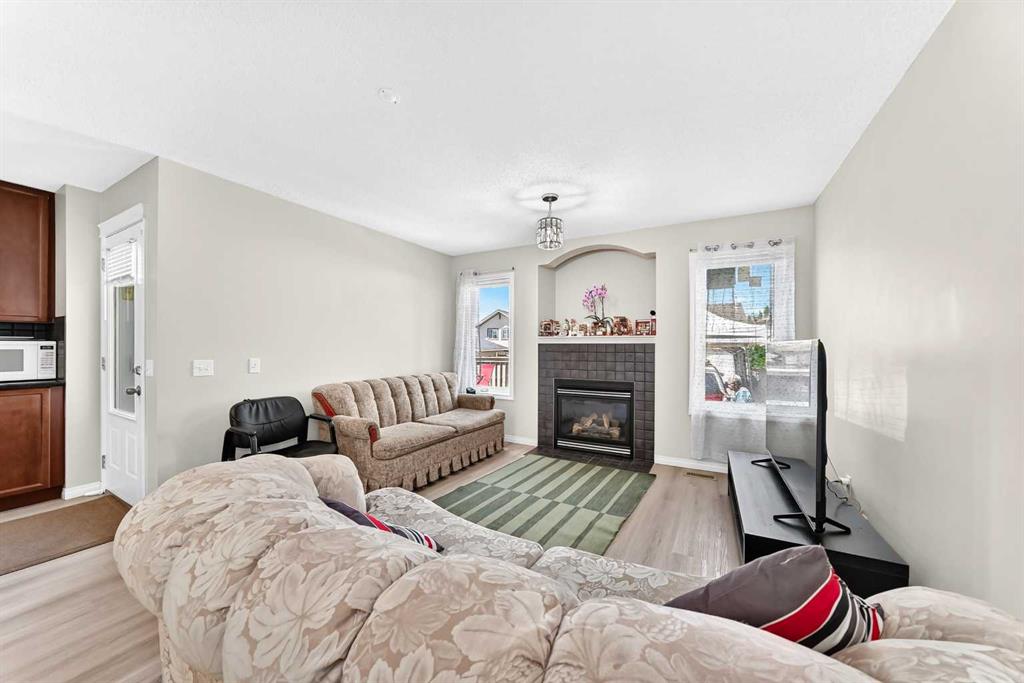 Picture for 94 Tuscany Ridge Common NW