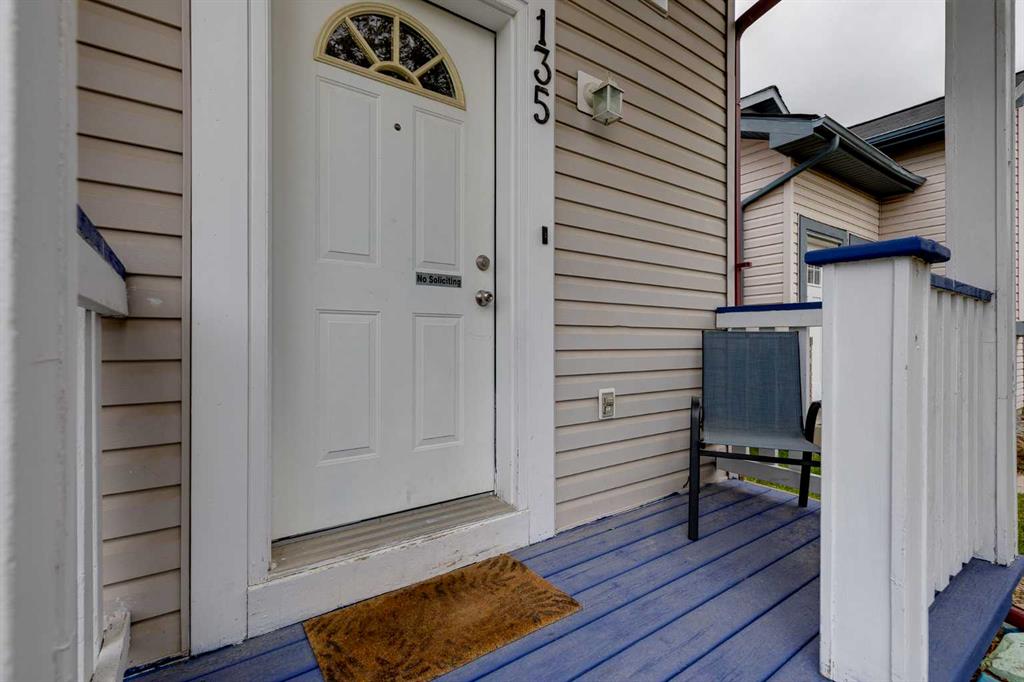 Picture for 135 Covewood Close NE