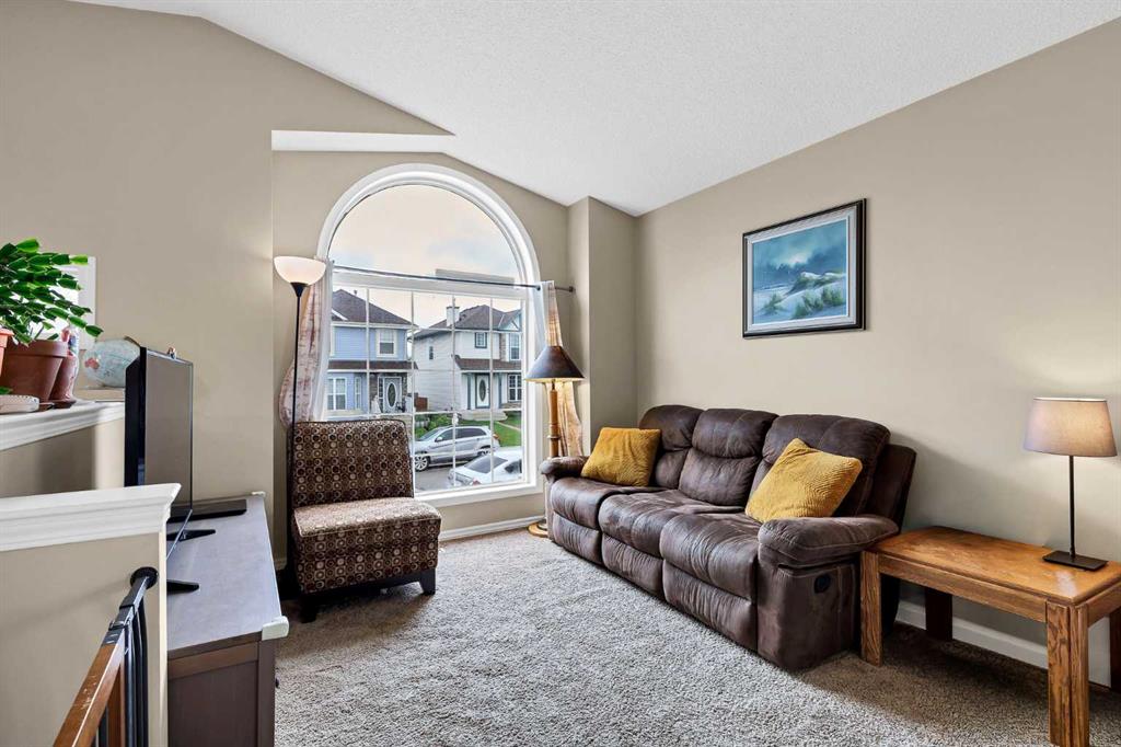 Picture for 135 Covewood Close NE