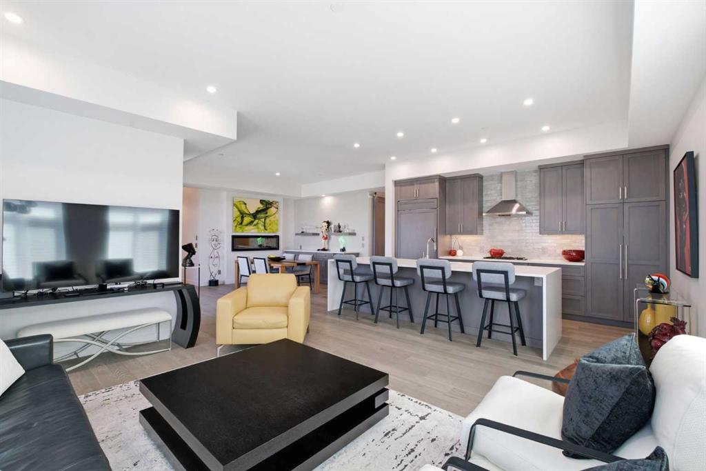 Picture for 301, 105 Lebel Crescent NW