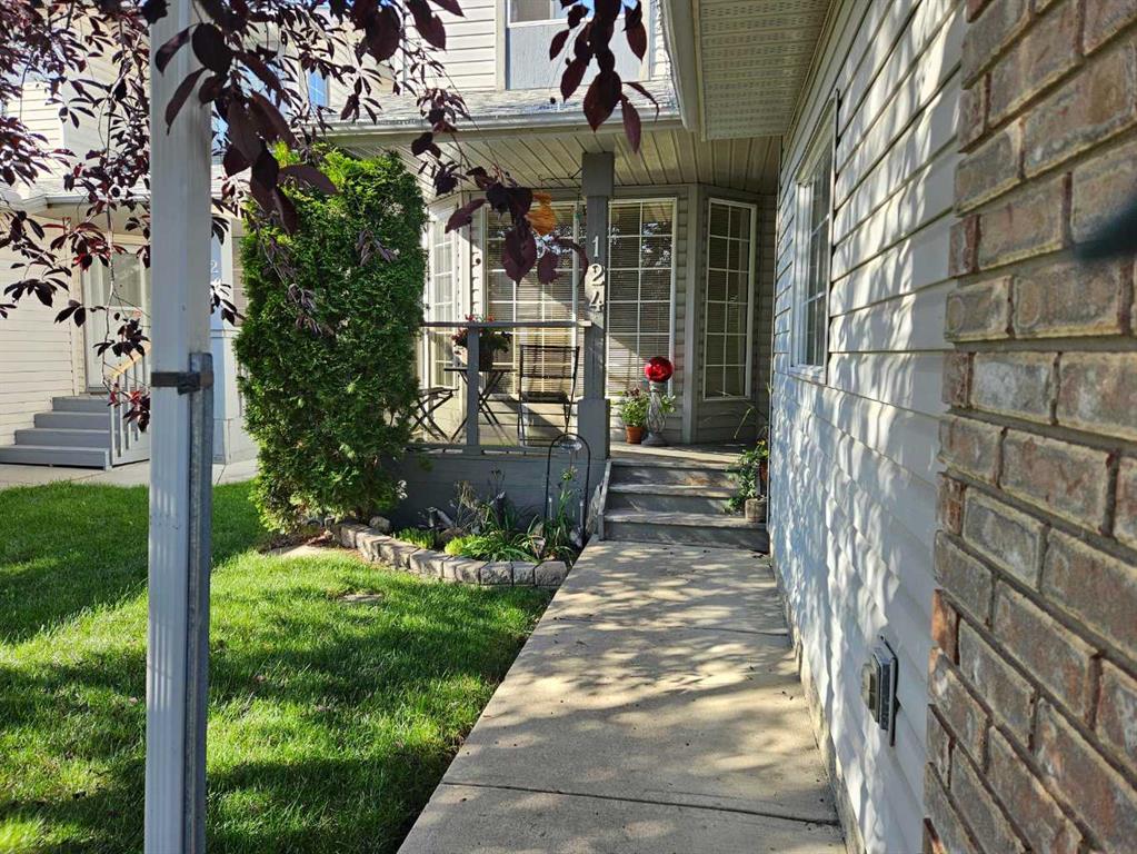 Picture for 124 Del Ray Close NE