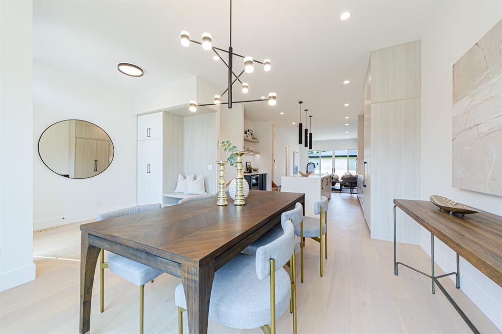 Picture for 2302 Osborne Crescent SW