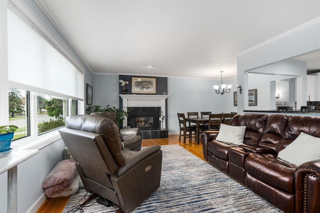 Picture for 328 19 Street NE