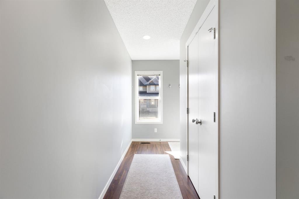 Picture for 42 Copperpond Place SE
