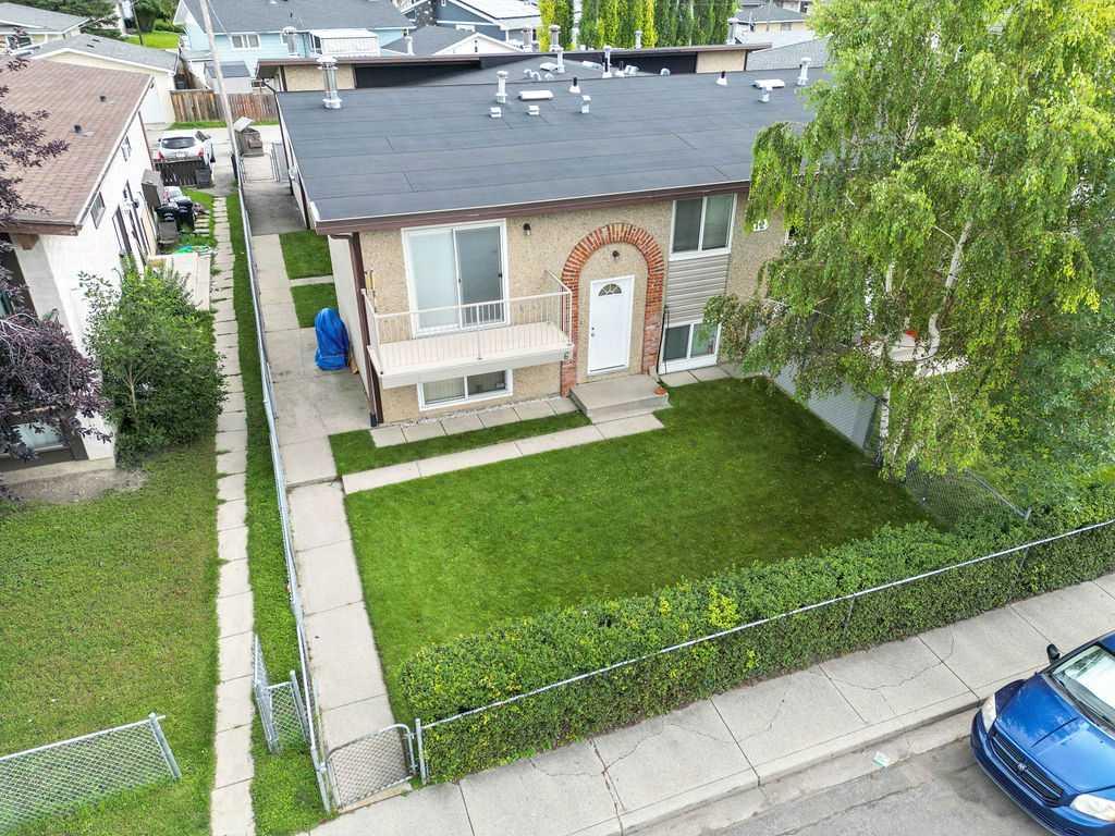 Picture for 12 Huntley Close NE
