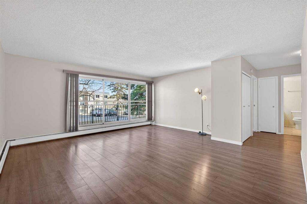 Picture for 83E, 231 Heritage Drive SE