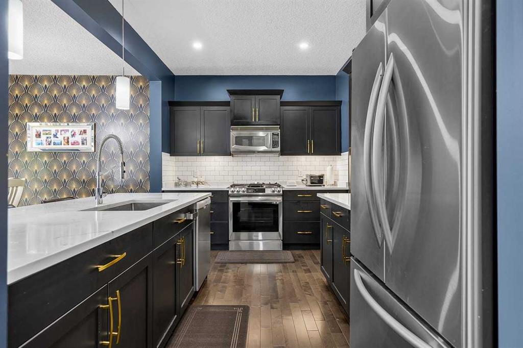 Picture for 35 Copperleaf Crescent SE