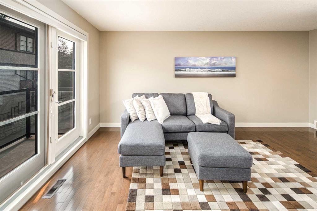 Picture for 83 Aspen Hills Green SW