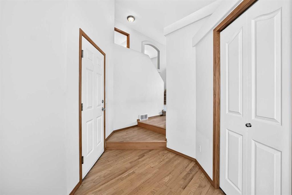 Picture for 168 Somerglen Common SW