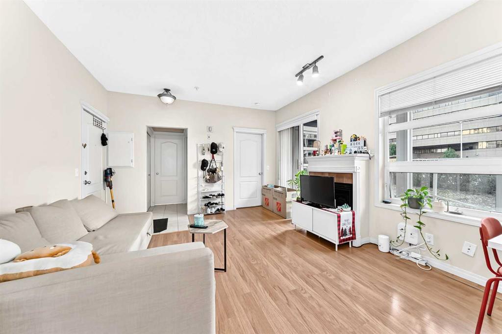 Picture for 109, 333 Riverfront Avenue SE