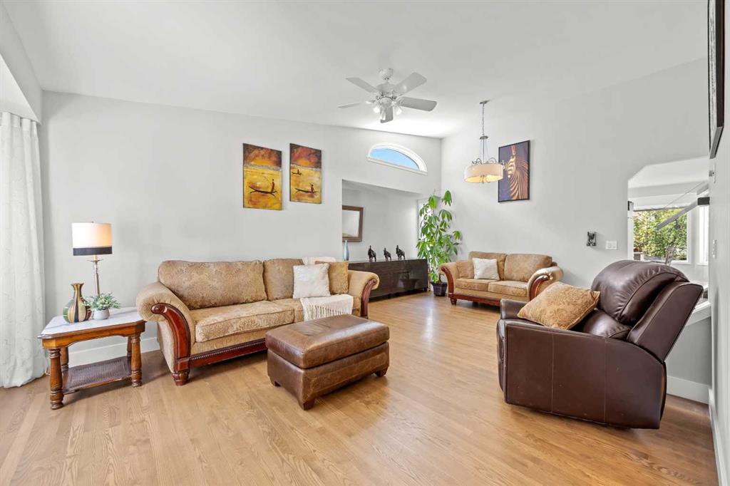 Picture for 260 Riverside Mews SE