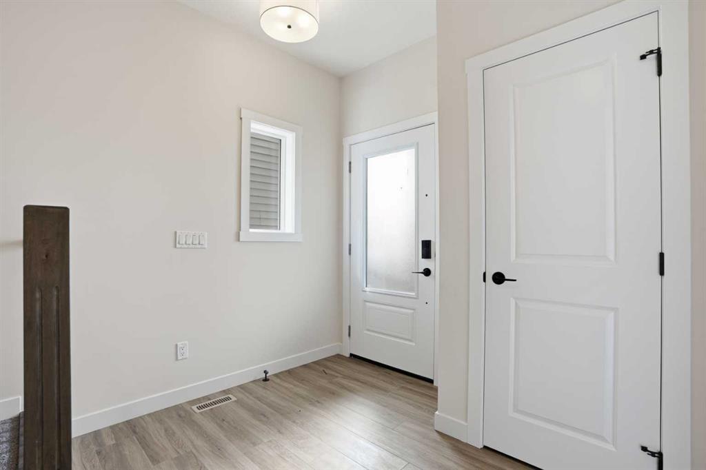 Picture for 96 Buffaloberry Manor SE