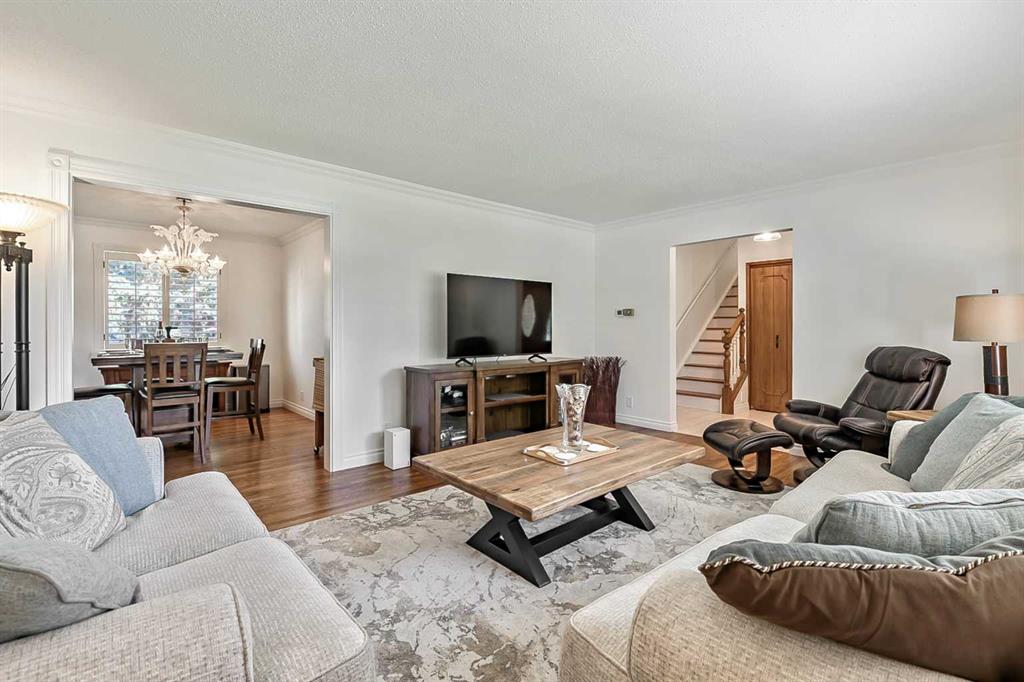 Picture for 544 Willingdon Boulevard SE
