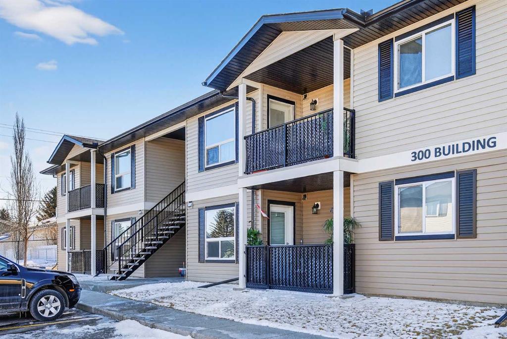 Picture for 302, 8 Bayside Place 