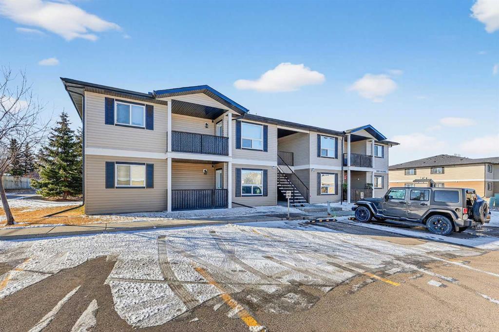 Picture for 302, 8 Bayside Place 