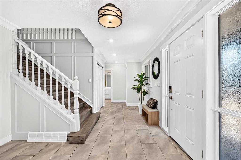 Picture for 884 EAST CHESTERMERE Drive 