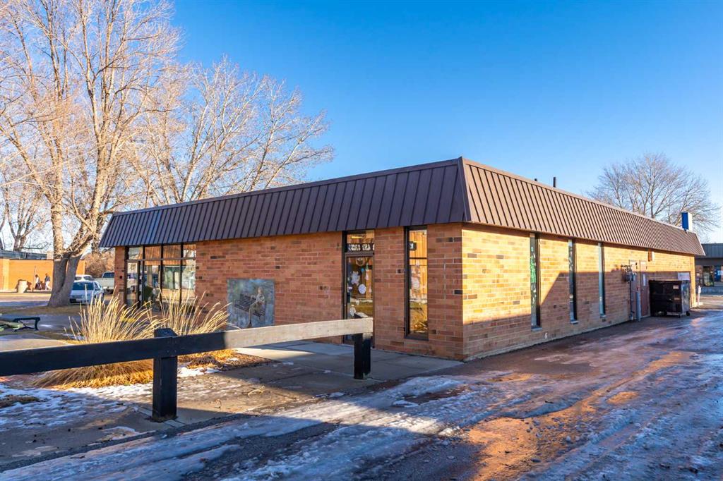 Picture for 121 1 Street SW
