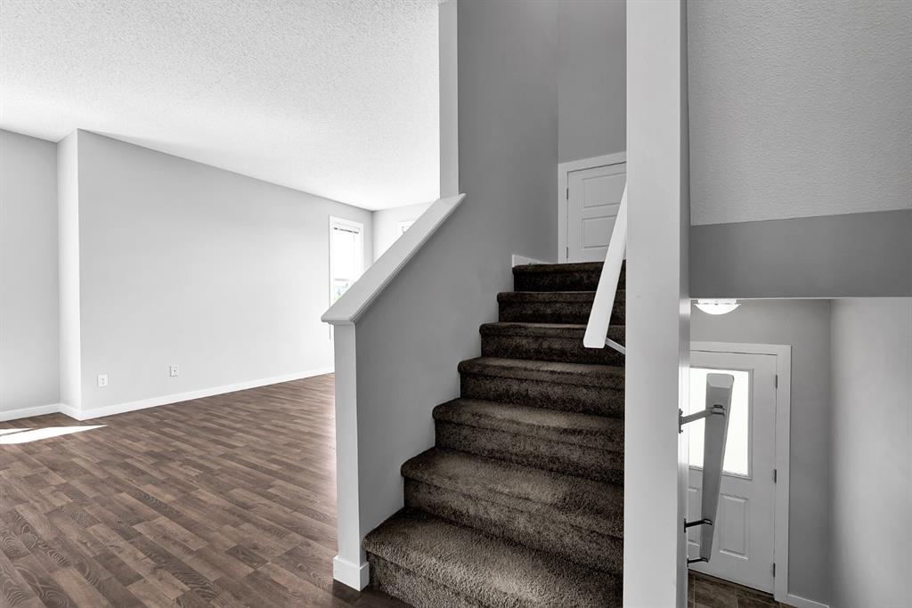 Picture for 124, 130 New Brighton Way SE