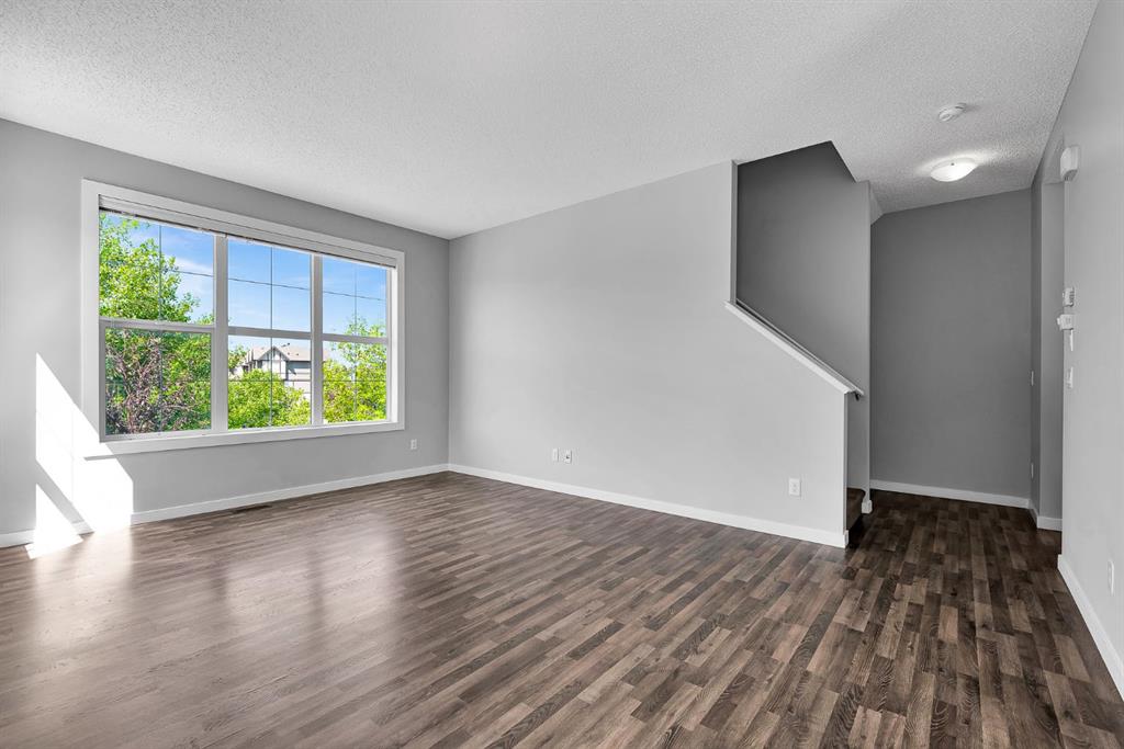 Picture for 124, 130 New Brighton Way SE