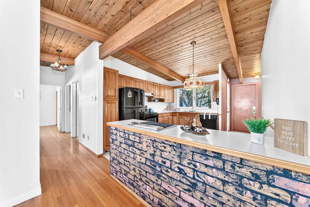 Picture for 1460 Northmount Drive NW