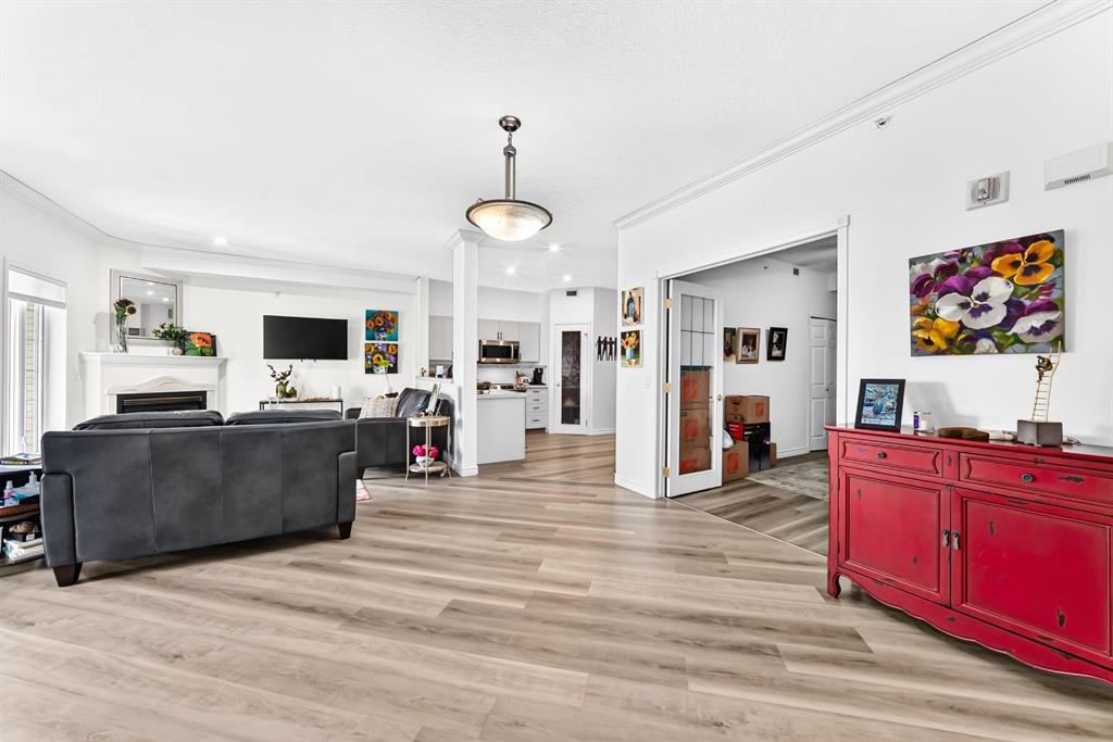 Picture for 314, 728 Country Hills Road NW
