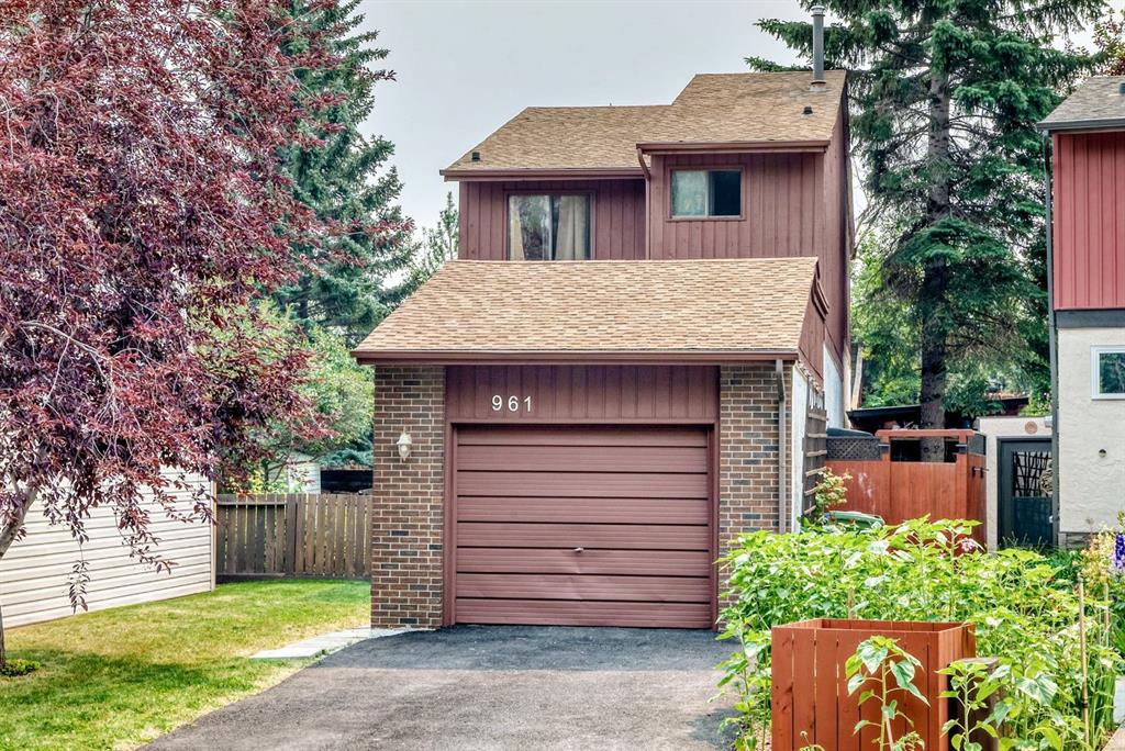 Picture for 961 Ranchview Crescent NW