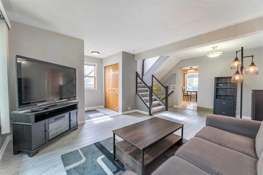 Picture for 40 Fonda Crescent SE