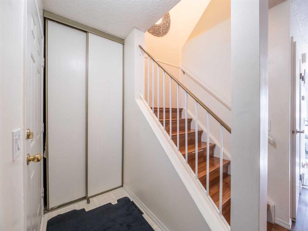Picture for 62, 4360 58 Street NE