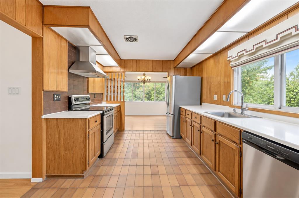 Picture for 3912 Vancouver Crescent NW