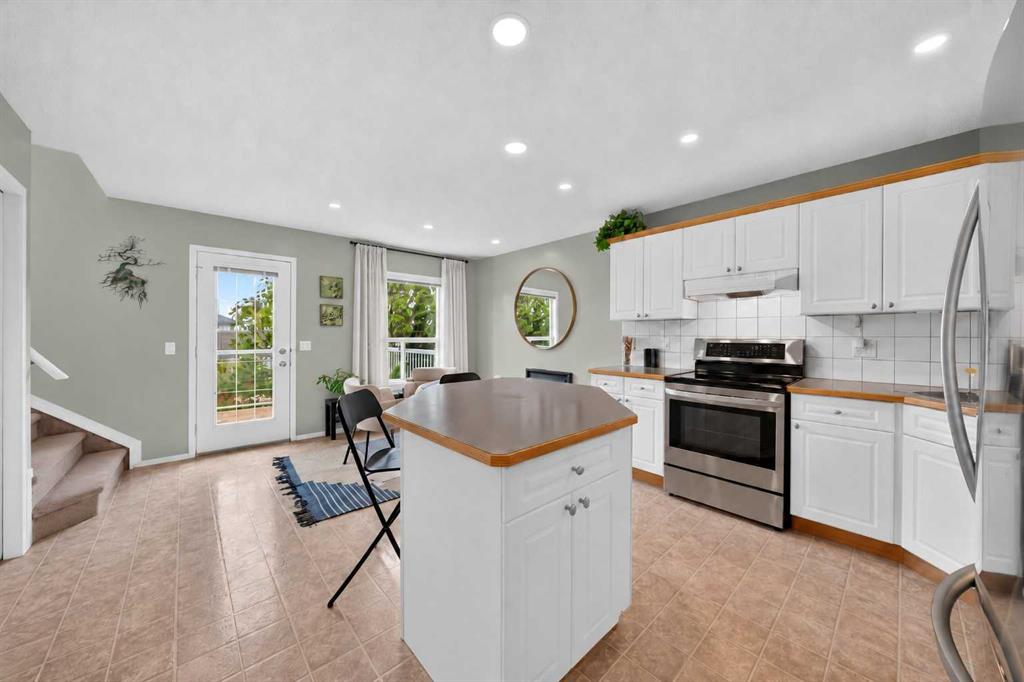 Picture for 170 Bridlewood Drive SW