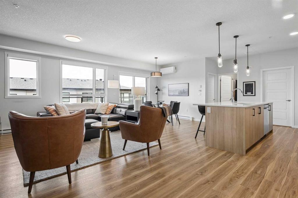 Picture for 1303, 42 Cranbrook Gardens SE