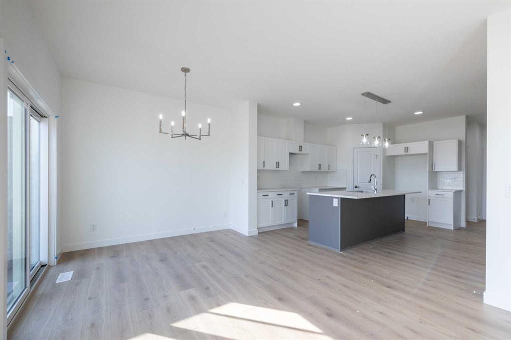 Picture for 308 Edgefield Close 