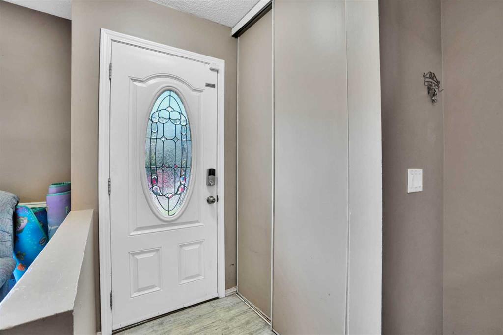 Picture for 95 Castlegreen Close NE