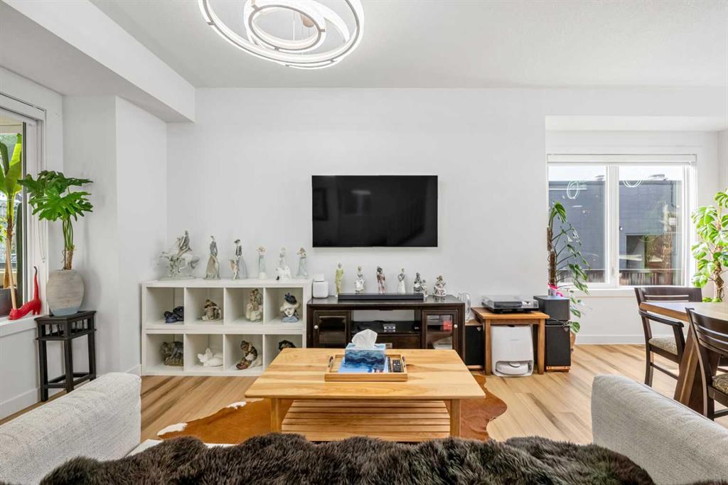 Picture for 410 11 Avenue NE
