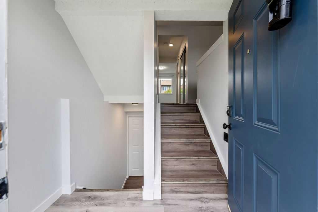 Picture for 24, 73 Glenbrook Crescent 