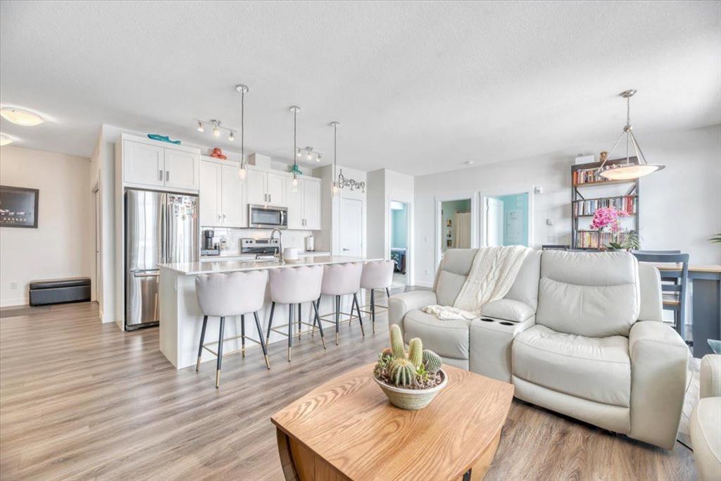 Picture for 408, 35 walgrove Walk SE