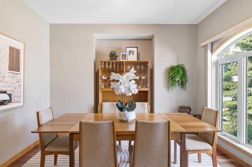 Picture for 545 Rocky Ridge Bay NW