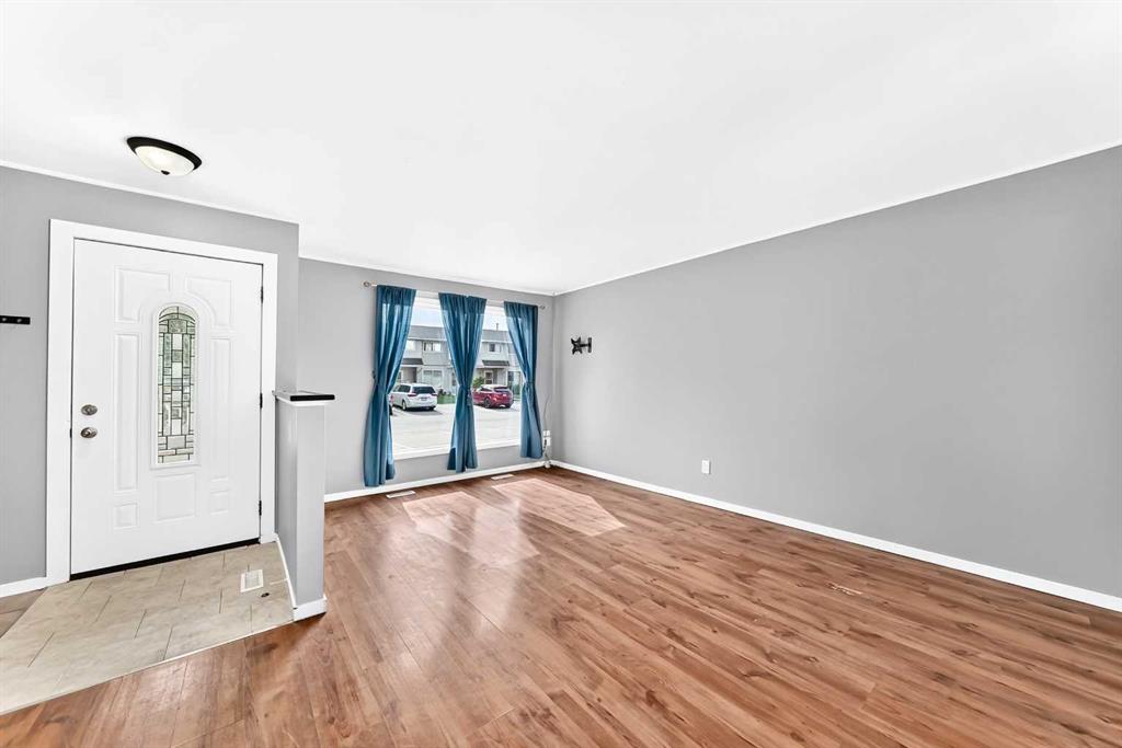 Picture for 1047, 3235 56 Street NE