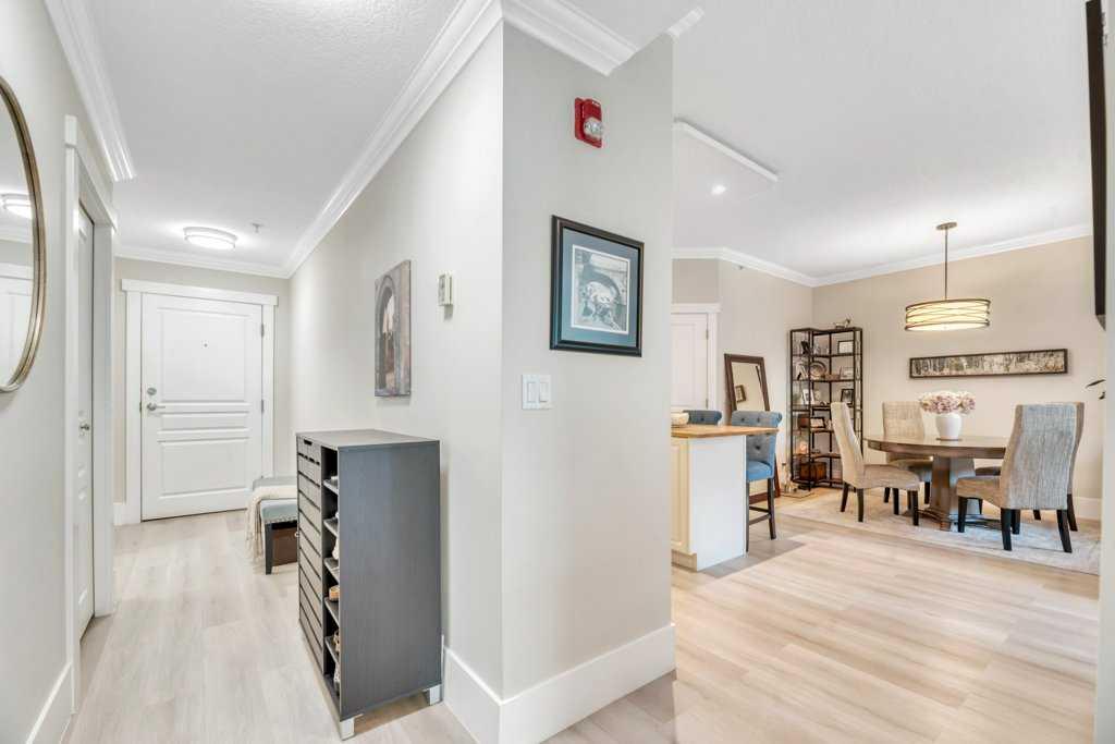 Picture for 210, 4 14 Street NW