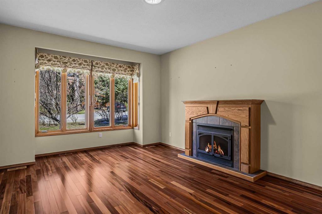 Picture for 933 15th Street 