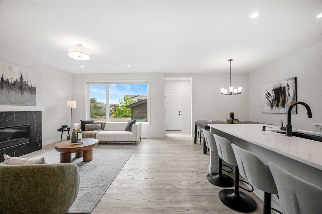 Picture for 212 Treeline Avenue SW