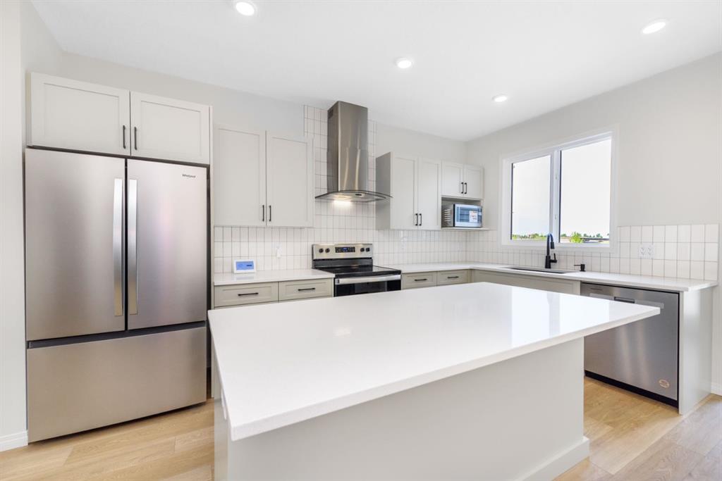 Picture for 115 Huxland Road NE