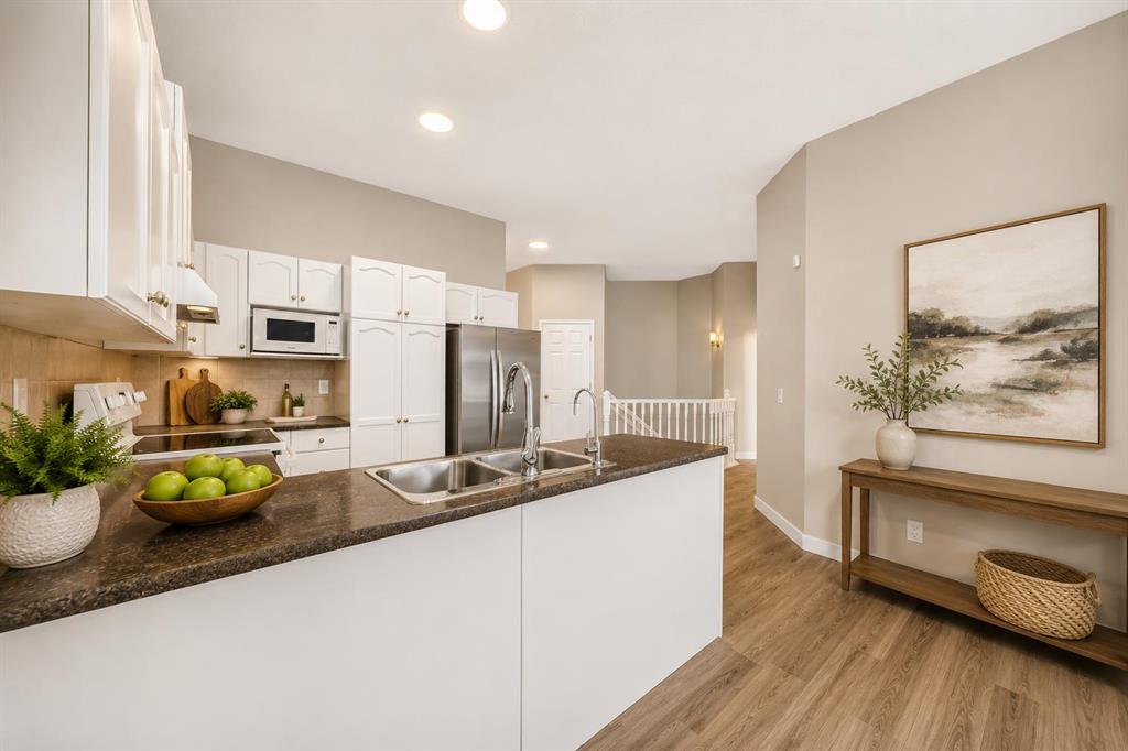 Picture for 72 Prestwick Pond Terrace SE
