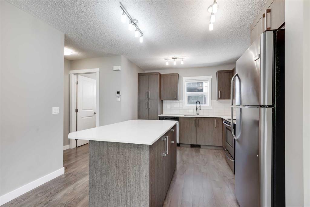 Picture for 606, 1225 Kings Heights Way SE