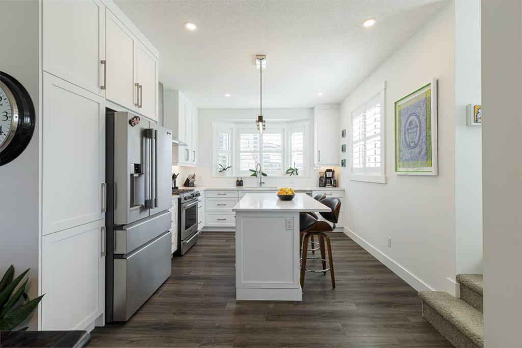 Picture for 64 Spring Willow Close SW