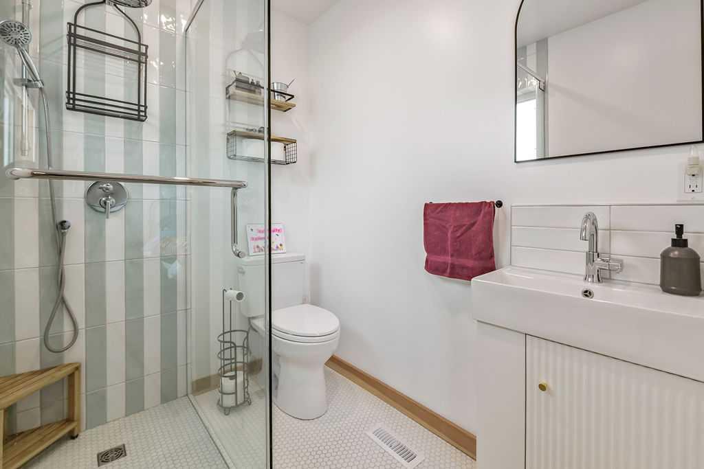 Picture for 22 Robinson Drive 