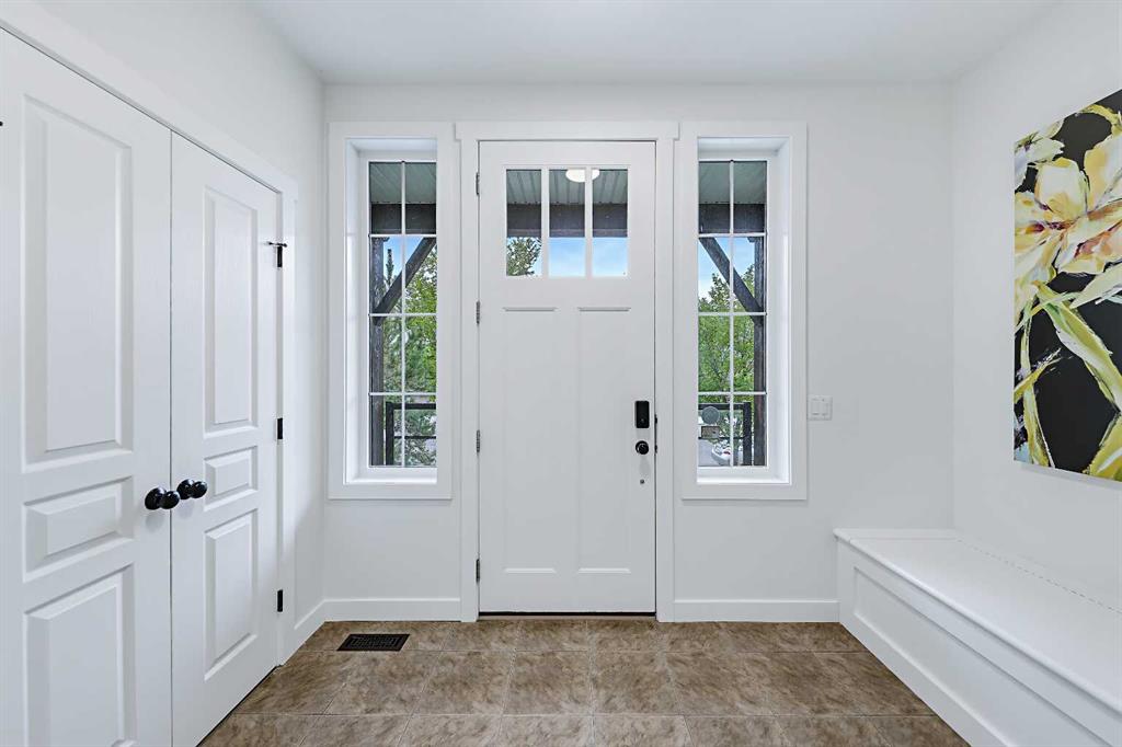 Picture for 91 Masters Avenue SE